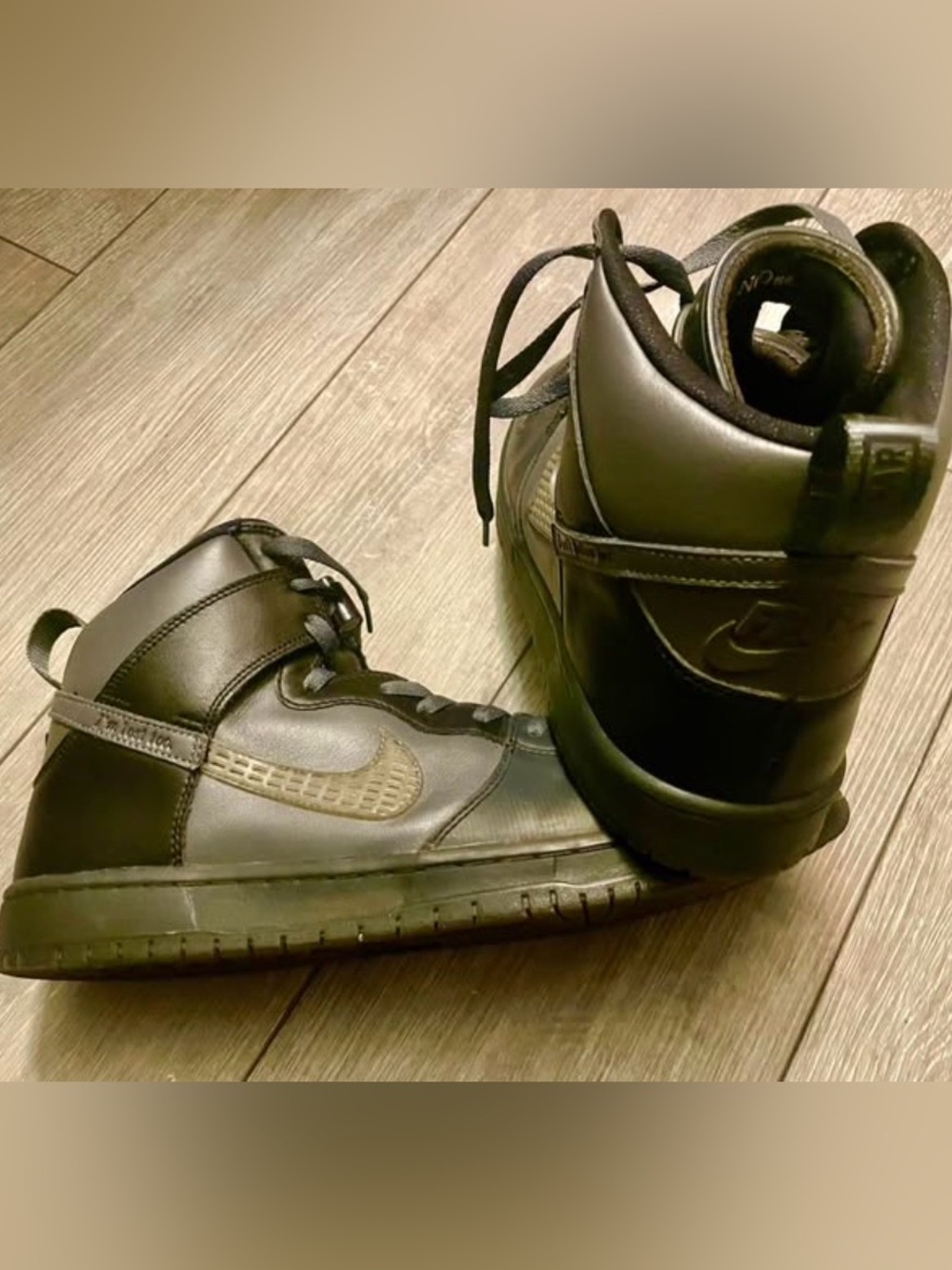 Nike Men’s SB Dunk High Pro PRM QS Limited Edition High-Top Sneakers